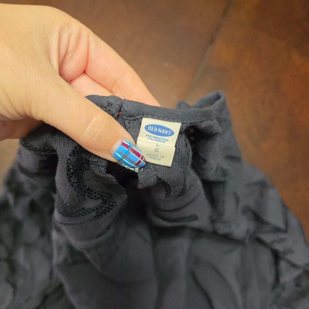 Lace Patterned Top - Picture 3 of 6